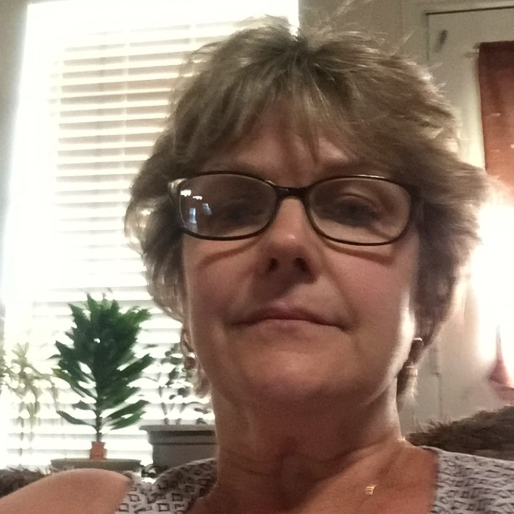 Meet your Posher, Denise